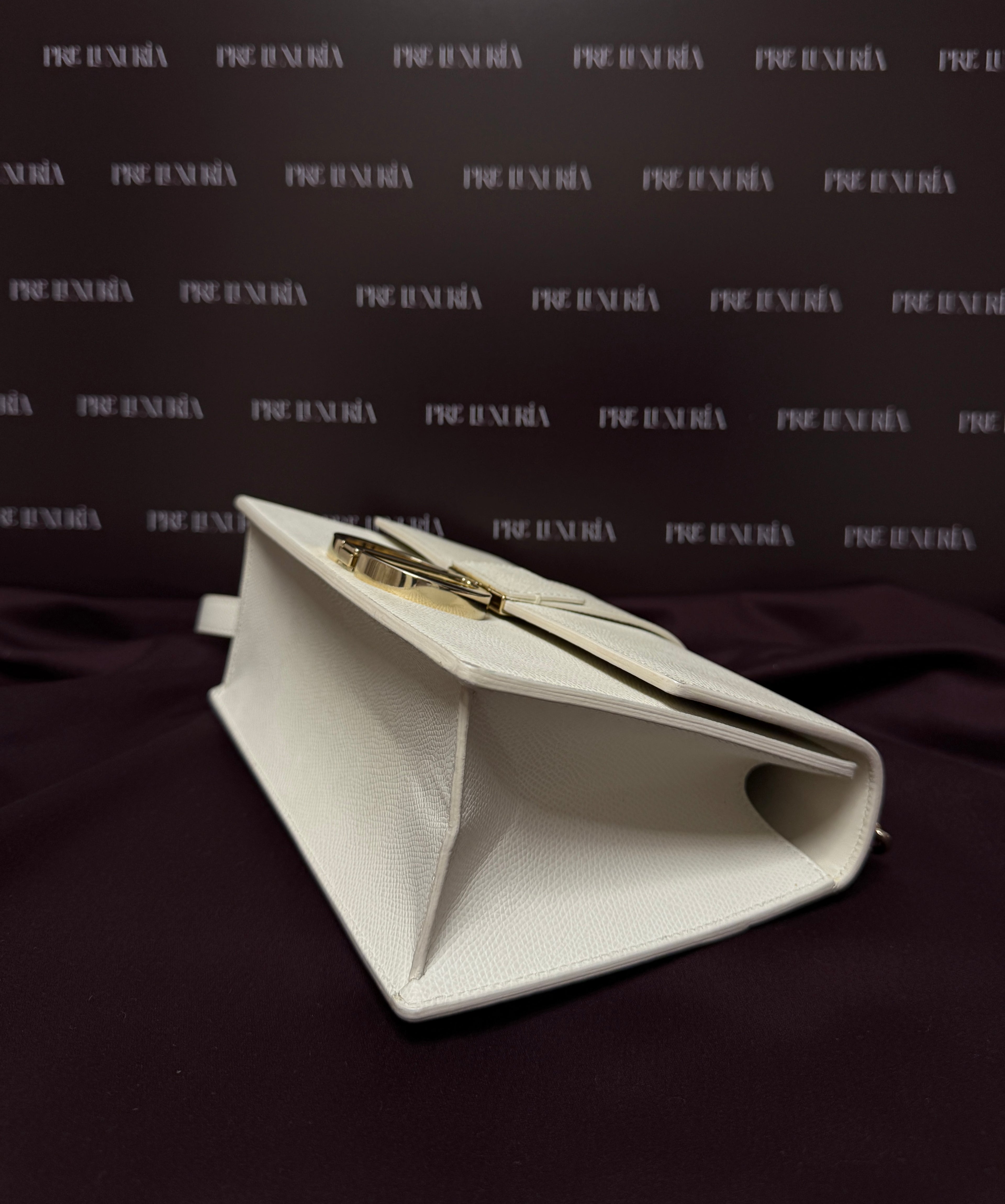 Dior 30 Montaigne East-West with Chain in Latte