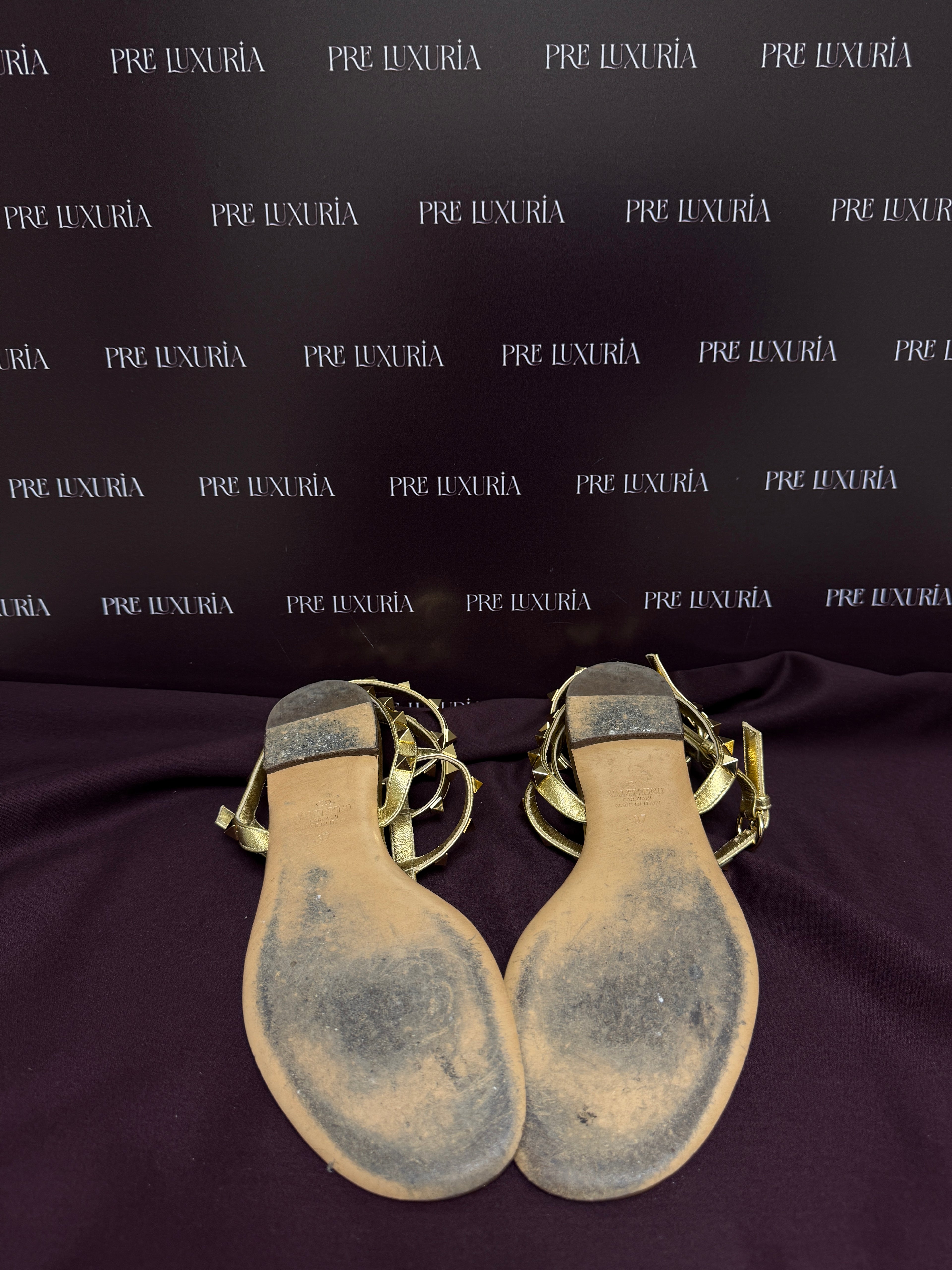 Valentino Garavani Rock-stud Caged Flat Sandals in Gold EU 37